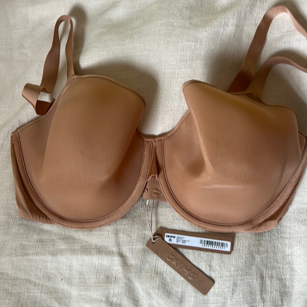Skims Weightless Demi Bra